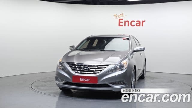 Hyundai YF Sonata топовая версия, 2010 3