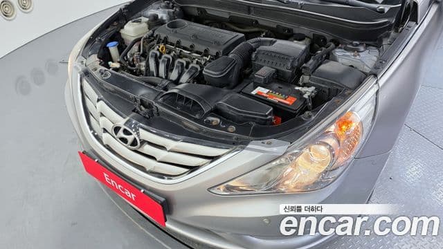 Hyundai YF Sonata топовая версия, 2010 6