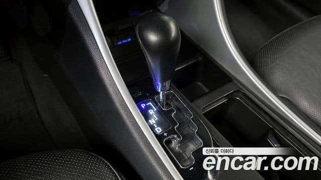 Hyundai YF Sonata топовая версия, 2010 9