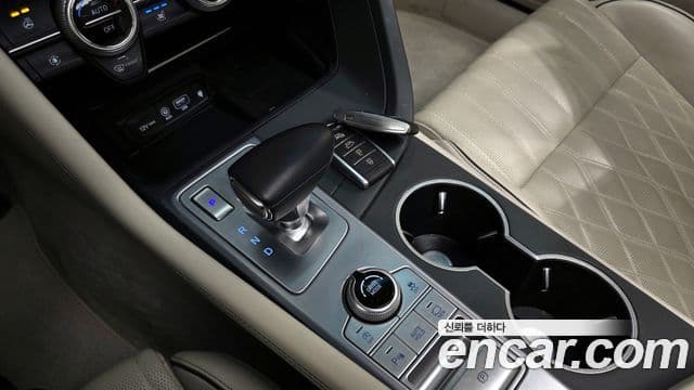 Genesis G70 Elite, 2019 9