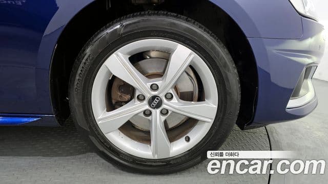 Audi A4 (B9), 2021 все фото