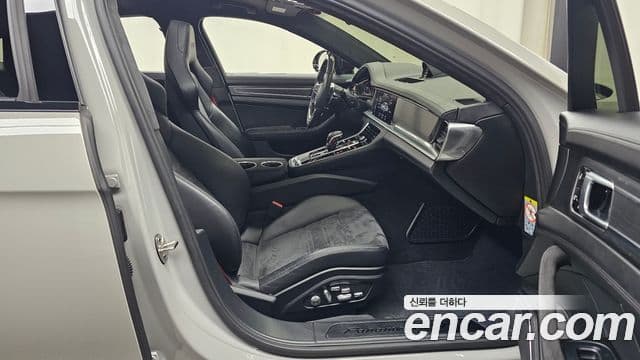 Porsche Panamera (971) 4.0 GTS, 2019 11