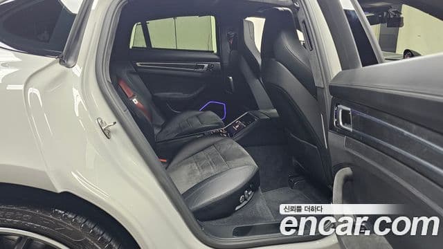 Porsche Panamera (971) 4.0 GTS, 2019 12