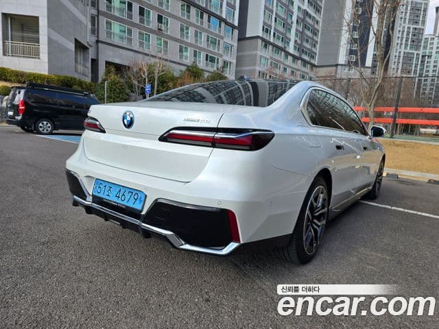 BMW i7 (G70) eDrive 50 M Sport, 2024 8