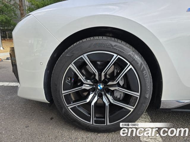 BMW i7 (G70) eDrive 50 M Sport, 2024 11