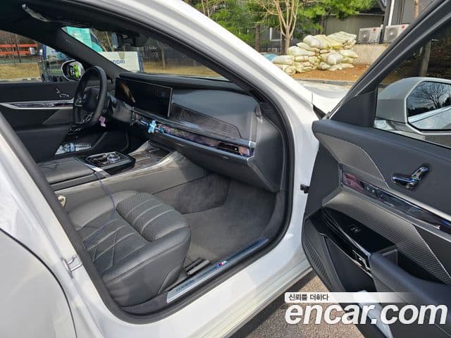 BMW i7 (G70) eDrive 50 M Sport, 2024 15