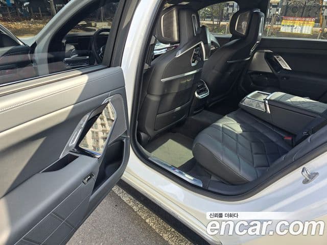 BMW i7 (G70) eDrive 50 M Sport, 2024 17