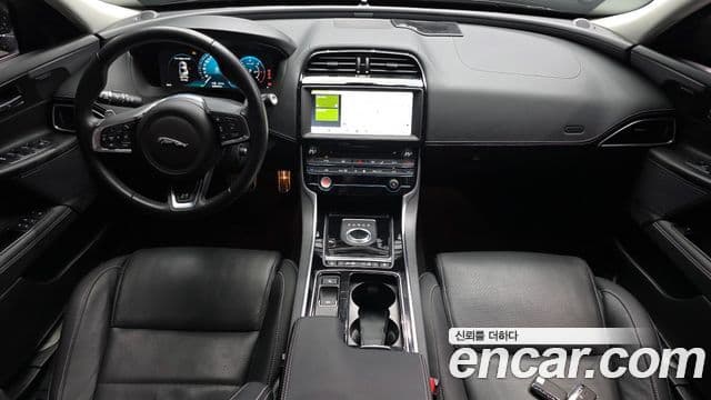 Jaguar XE 20d R스포츠, 2019 7