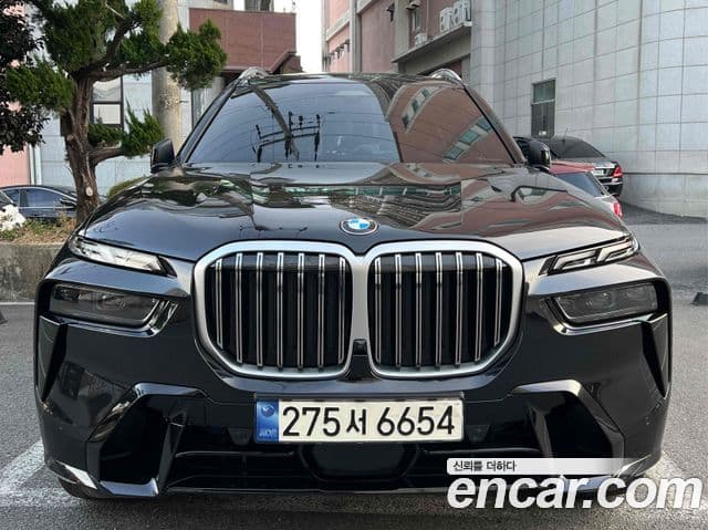 BMW X7 (G07) xDrive 40i M Sport 6인승, 2024 1
