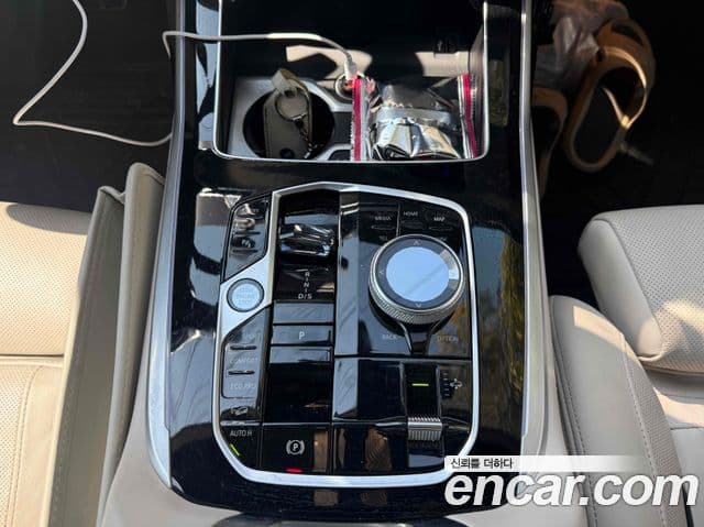 BMW X7 (G07) xDrive 40i M Sport 6인승, 2024 8