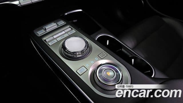 Genesis GV70, 2022 9