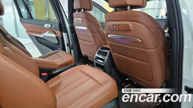 BMW X7 (G07) xDrive 40i Design Pure Excellence 6인승, 2025 12
