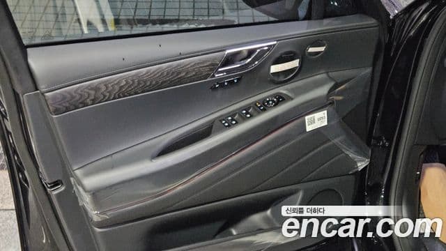 Genesis GV80 чёрный, 2025 13