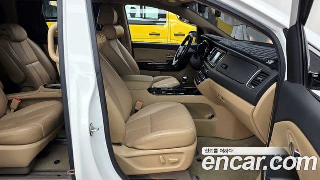 Kia The / новый New Carnival Noblesse Special, 2019 11