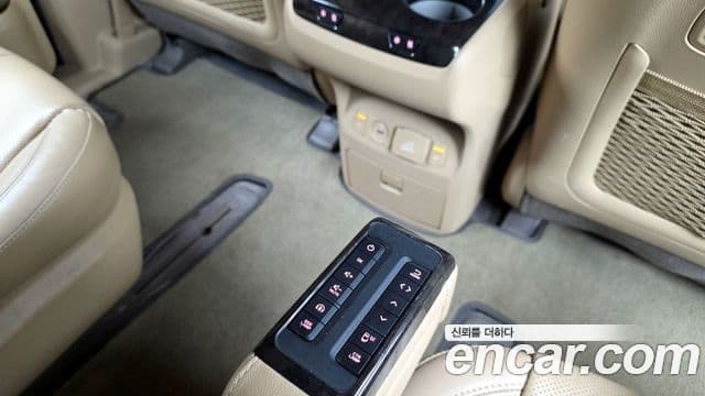 Kia The / новый New Carnival Noblesse Special, 2019 18