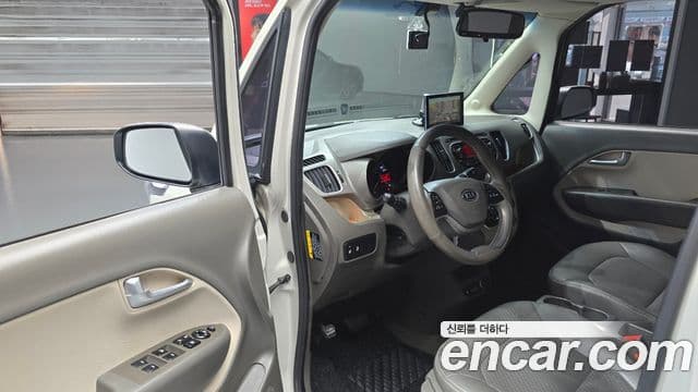 Kia Ray Luxury, 2012 11