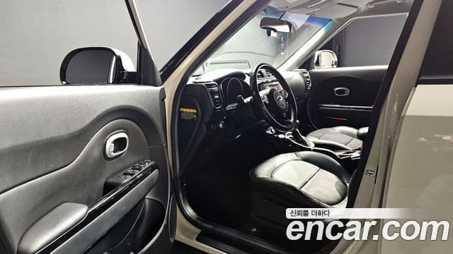 Kia All New Soul Prestige, 2015 12