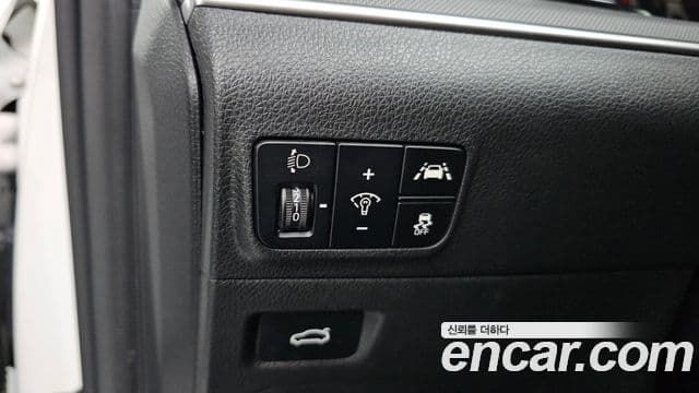 Kia K5 3세대 Standard, 2023 17