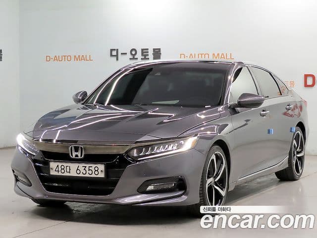 Honda Accord 10세대 2.0 турбо Sport, 2019 1