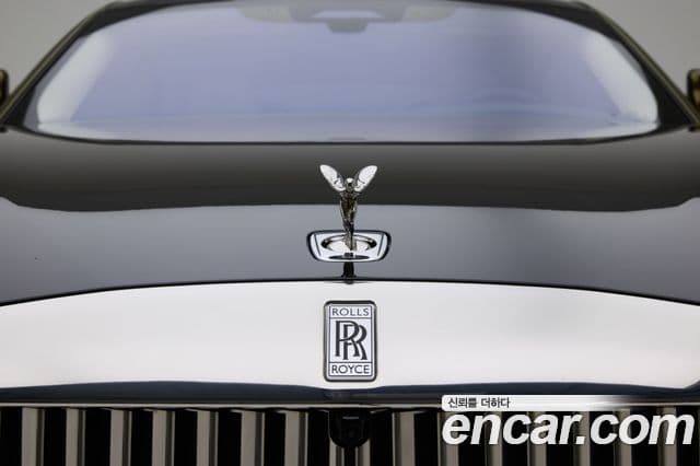 Rolls-Royce Spectre купе, 2024 9