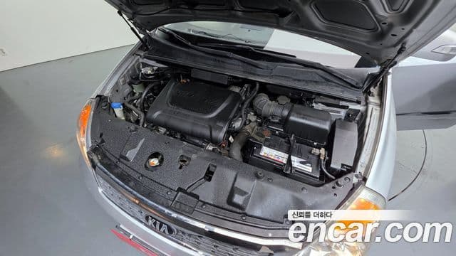 Kia Carnival R люксовая версия, 2014 6