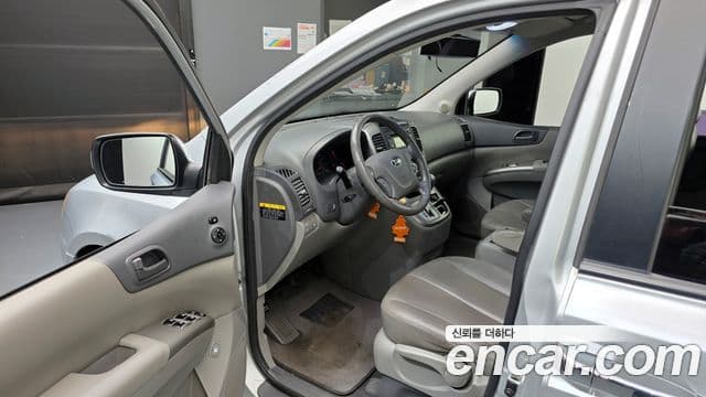 Kia Carnival R люксовая версия, 2014 10