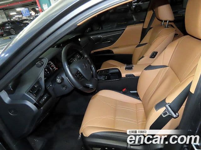 Lexus ES300h 7세대 Executive, 2022 6