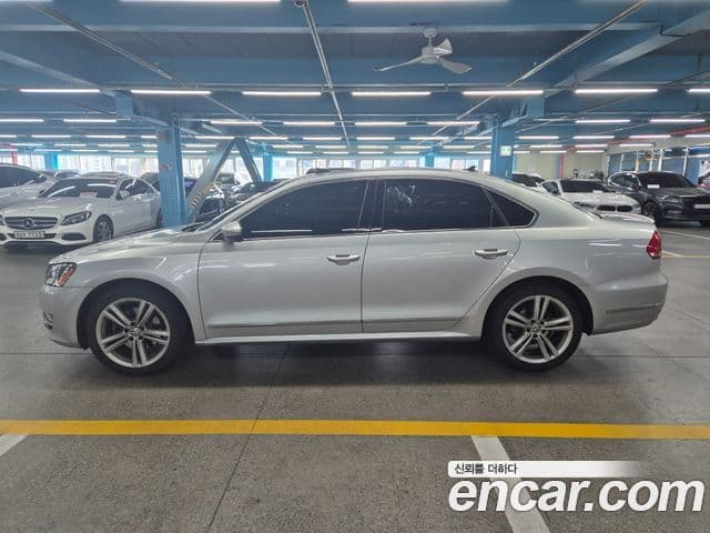 Volkswagen The / новый New Passat B7, 2013 3