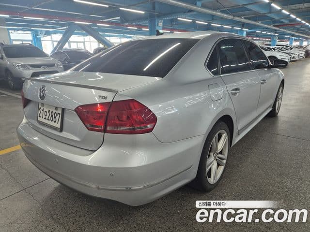 Volkswagen The / новый New Passat B7, 2013 6