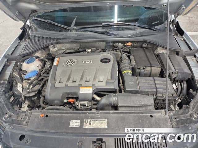 Volkswagen The / новый New Passat B7, 2013 9