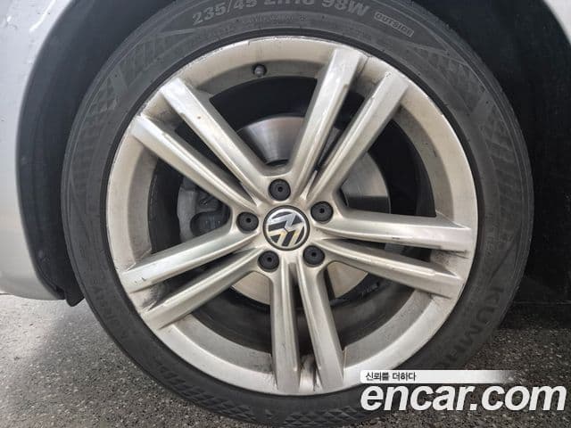 Volkswagen The / новый New Passat B7, 2013 12