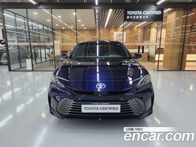 Toyota 캠리 (XV80) 2.5 XLE гибрид, 2025 3