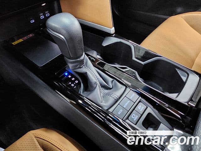 Toyota 캠리 (XV80) 2.5 XLE гибрид, 2025 9