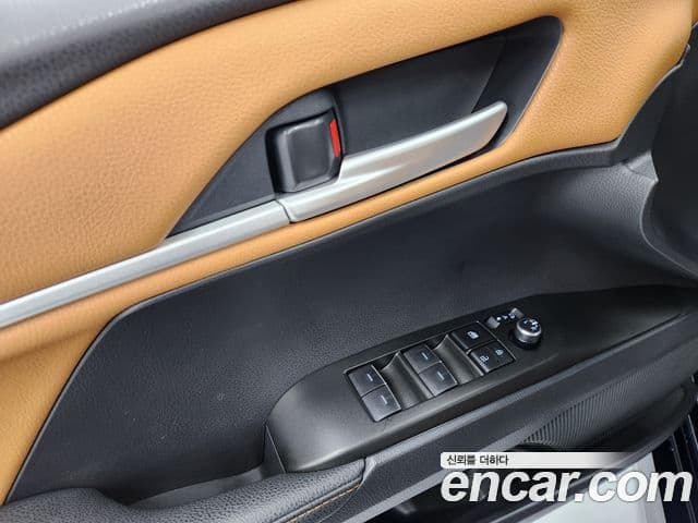 Toyota 캠리 (XV80) 2.5 XLE гибрид, 2025 12