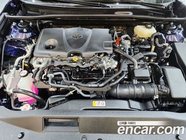 Toyota 캠리 (XV80) 2.5 XLE гибрид, 2025 19