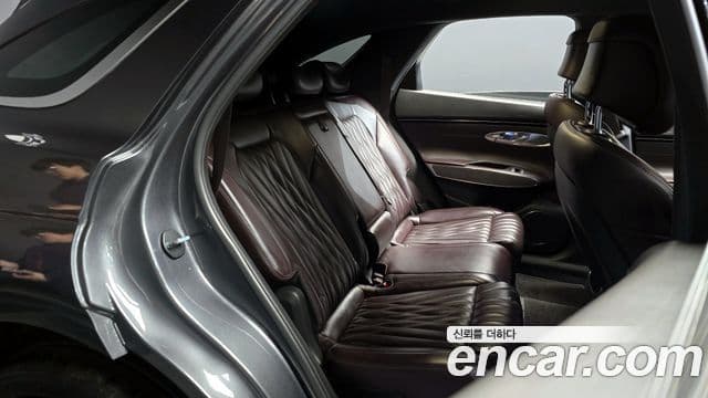 Genesis GV70, 2021 12