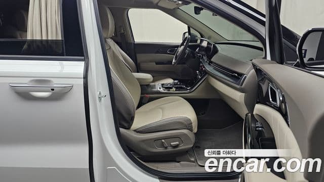 Kia Carnival 4세대 Signature, 2021 11