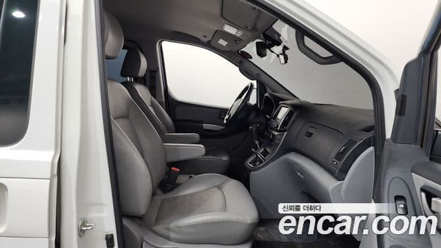 Hyundai The / новый New Grand Starex Modern, 2019 11