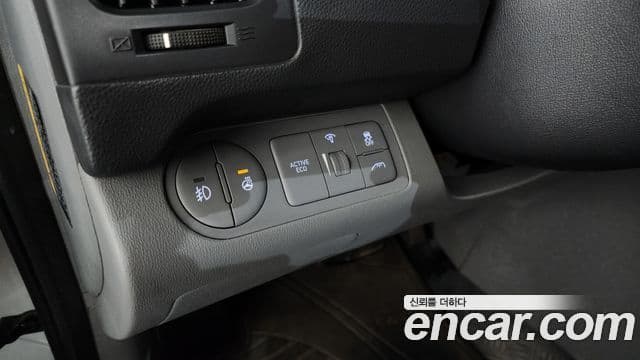 Hyundai The / новый New Grand Starex Modern, 2019 17