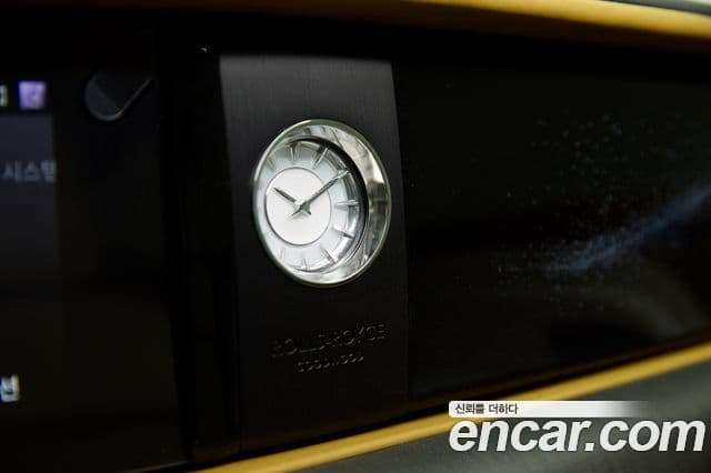 Rolls-Royce Spectre купе, 2024 16