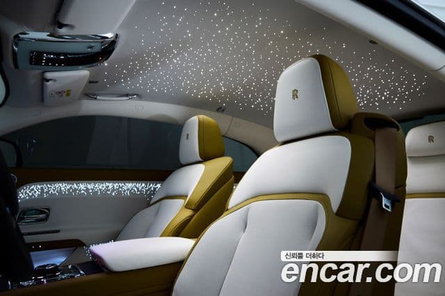 Rolls-Royce Spectre купе, 2024 20