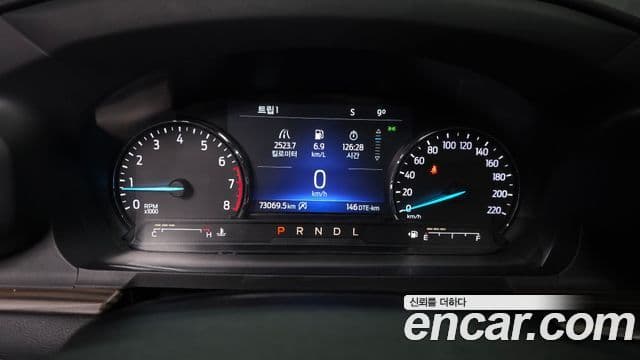 Ford Explorer 6세대 2.3 Limited 4WD, 2021 8