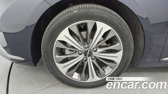 Kia K8 гибрид Noblesse, 2022 все фото