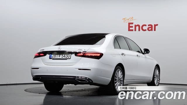 Mercedes-Benz E-класс W213 Exclusive, 2022 2