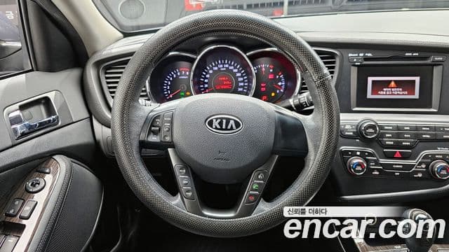 Kia K5 Prestige, 2011 13