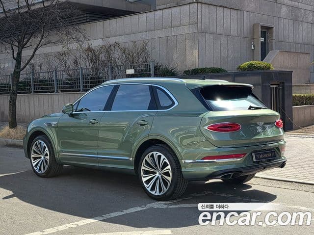 Bentley Bentayga 4.0 V8, 2022 2
