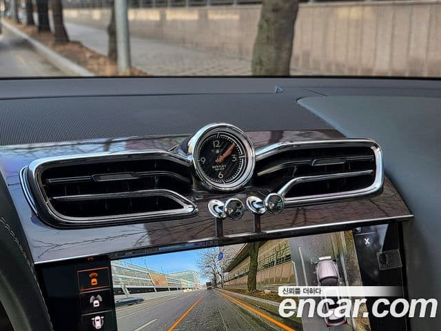 Bentley Bentayga 4.0 V8, 2022 13