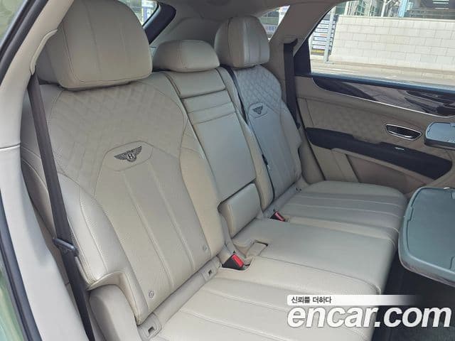 Bentley Bentayga 4.0 V8, 2022 18