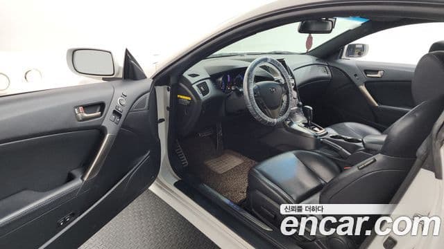 Hyundai The / новый New Genesis купе 200 турбо S, 2012 10