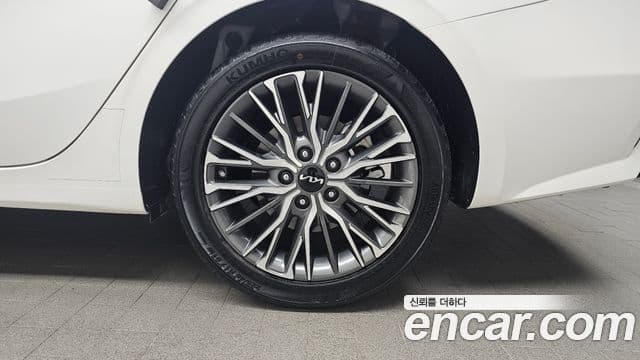 Kia The / новый New K3 2세대 Signature, 2024 все фото